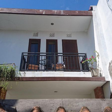 Merpati - Studios Sanur Екстериор снимка